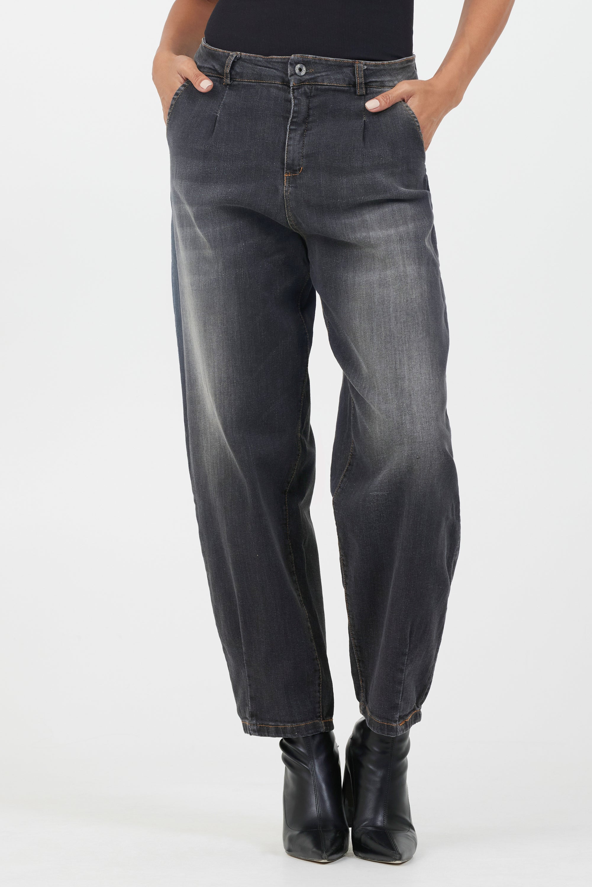 Stretch Denim Barrel Cut Jeans 198198J - Suzy D London