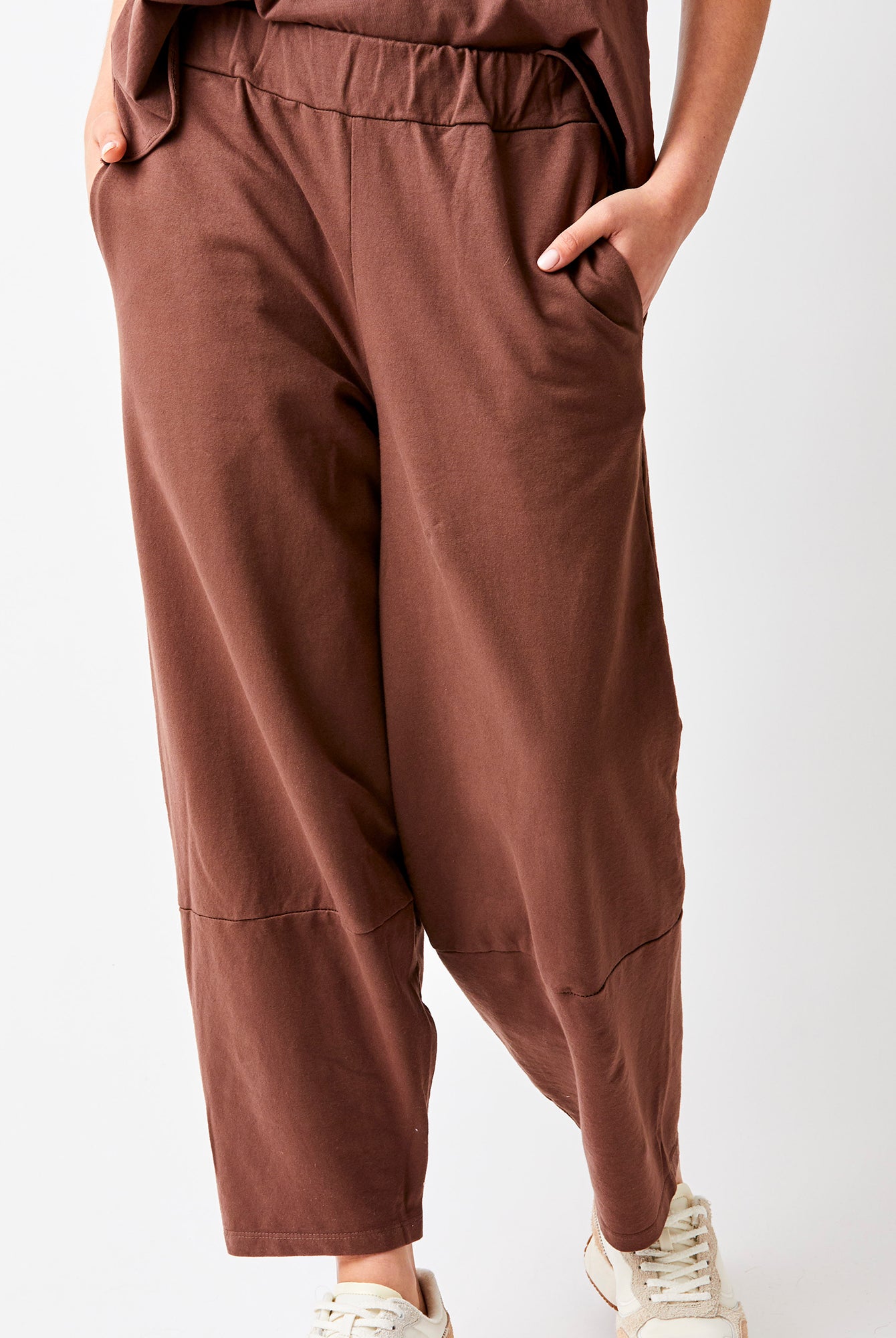 Jega Carrot Shape Joggers - Suzy D London