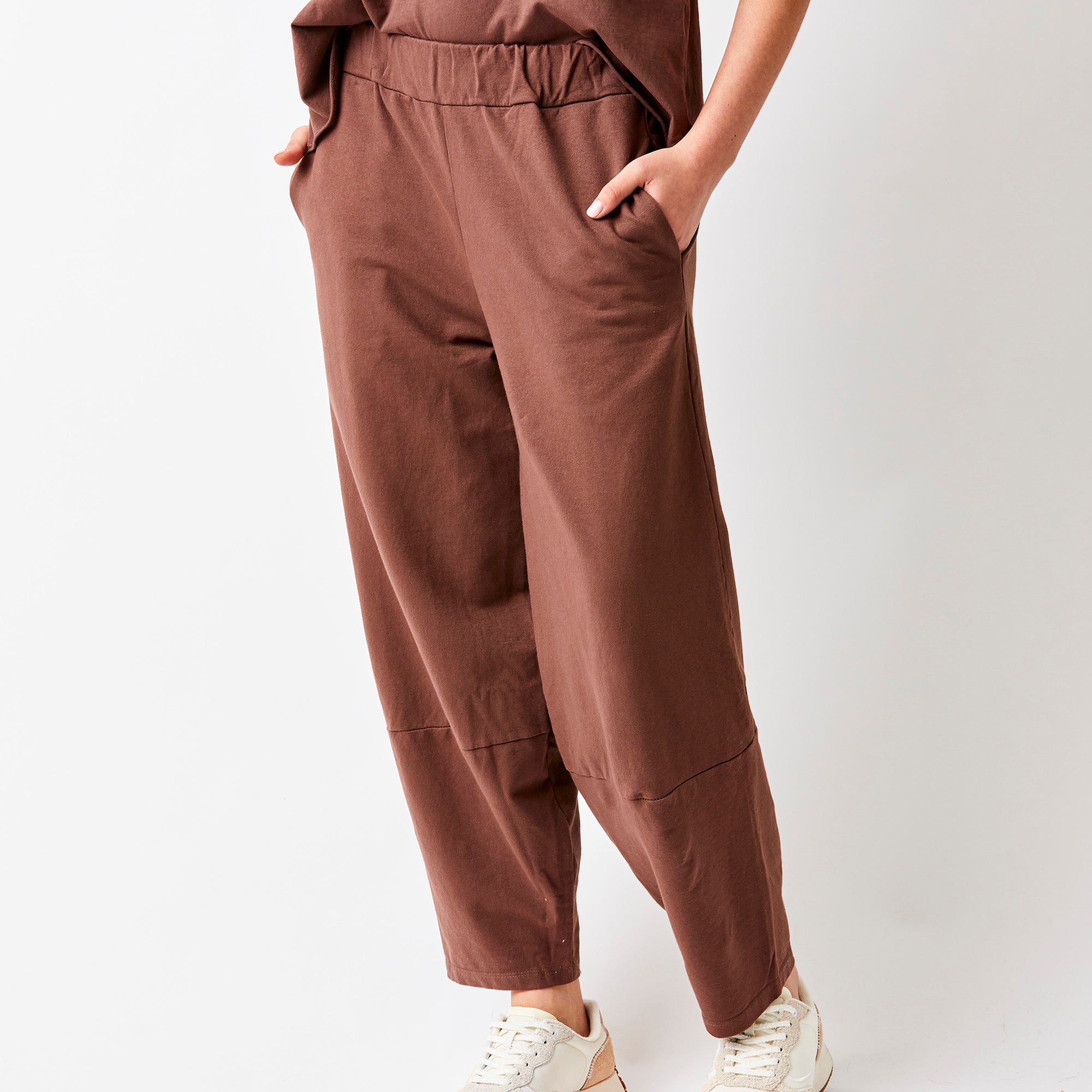 Jega Carrot Shape Joggers - Suzy D London