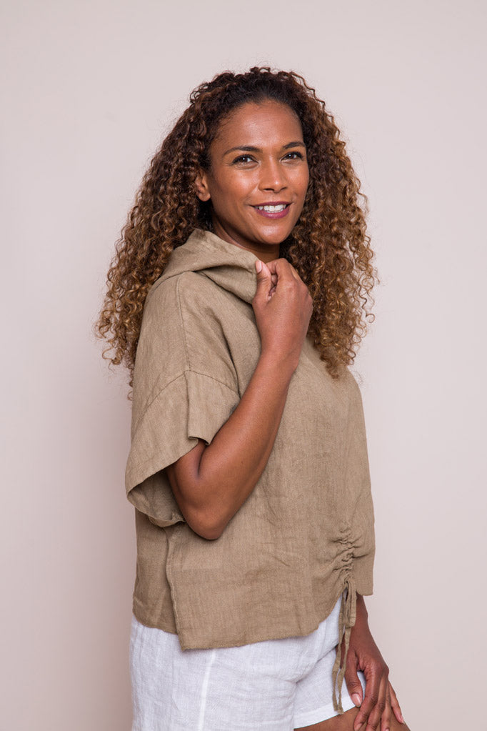 MAGNOLIA CAMEL LINEN TOP SUZY D