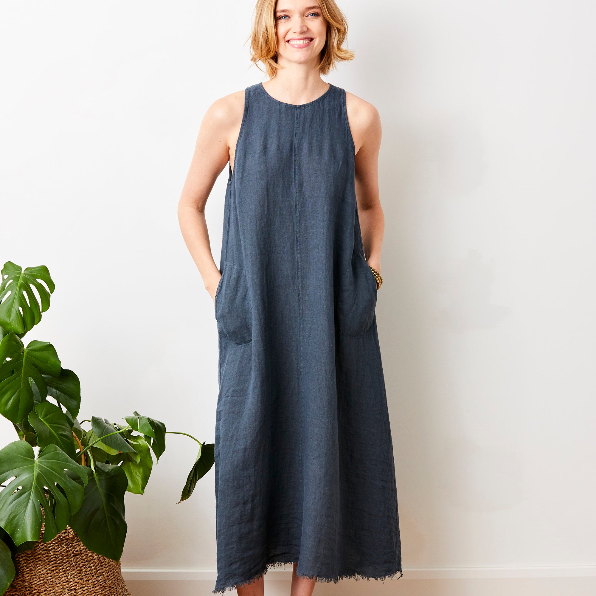 Seren Sleeveless Maxi Dress - Suzy D London
