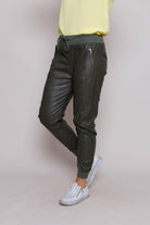 OLIVE VEGAN ULTIMATE JOGGERS SUZY D 