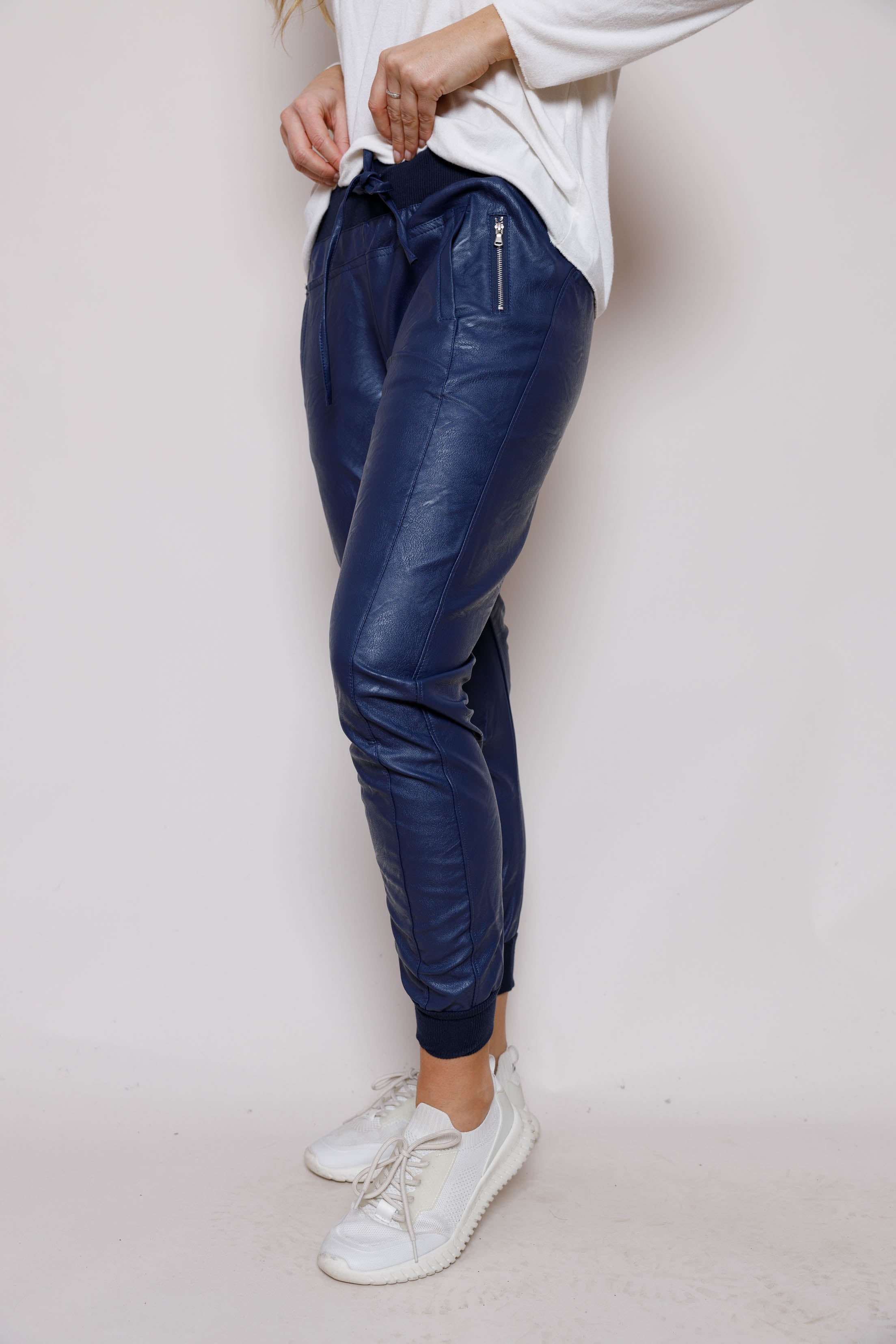 NAVY ULTIMATE JOGGERS VEGAN SUZY D 