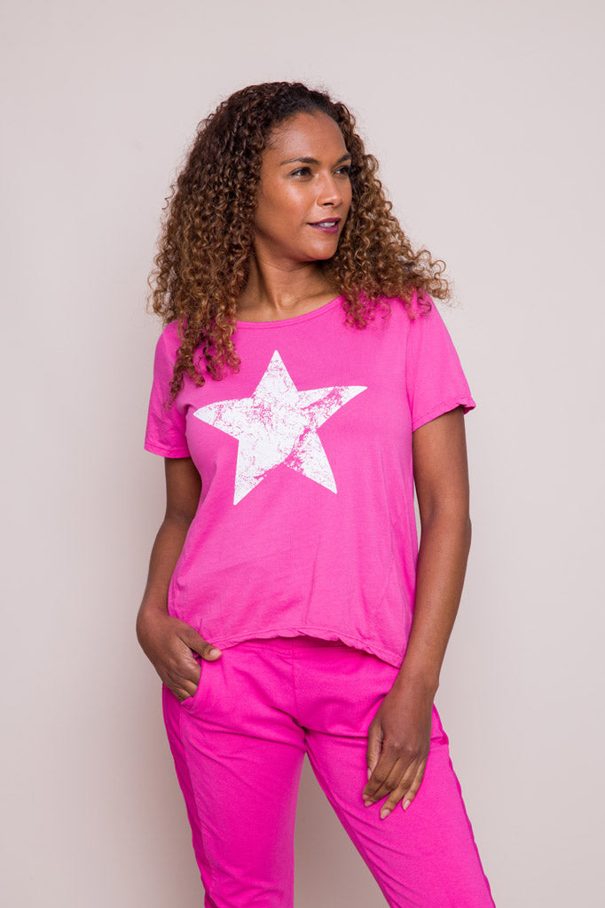 FUSCHIA STAR T SHIRT MACY SUZYD 