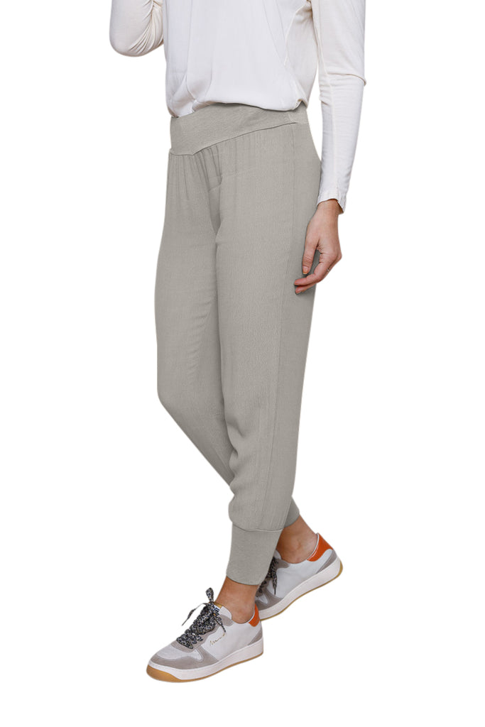 Wyatt Crepe Relaxed Fit Pants - Suzy D London